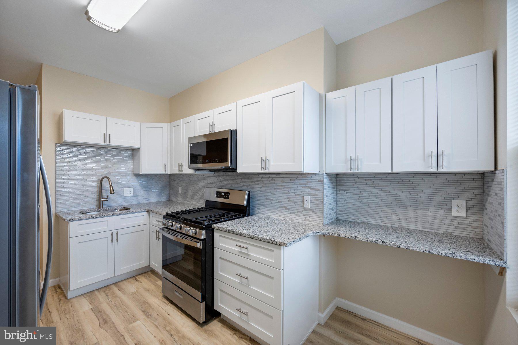 BOOTH-BOYD - Residential