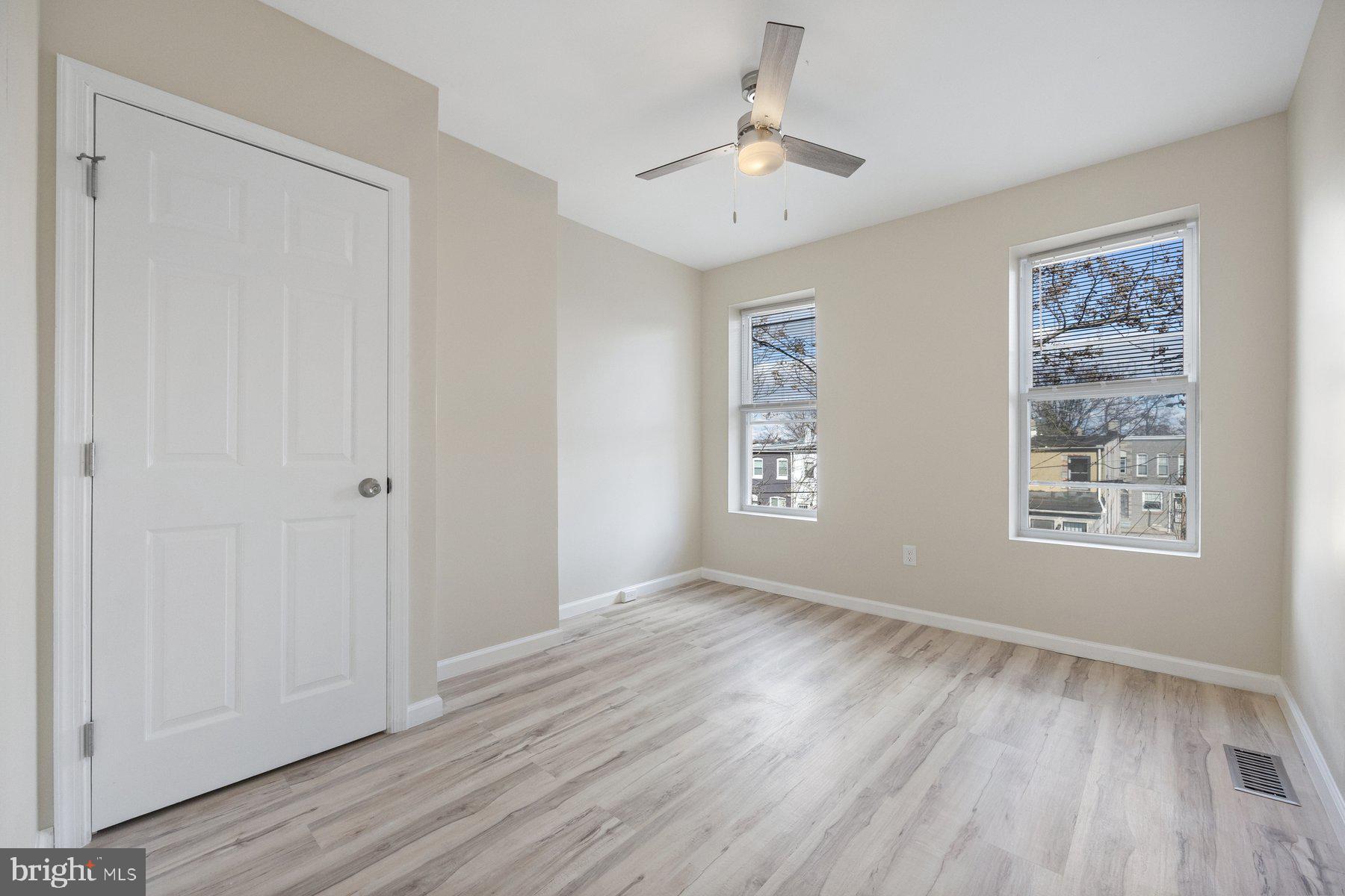 BOOTH-BOYD - Residential