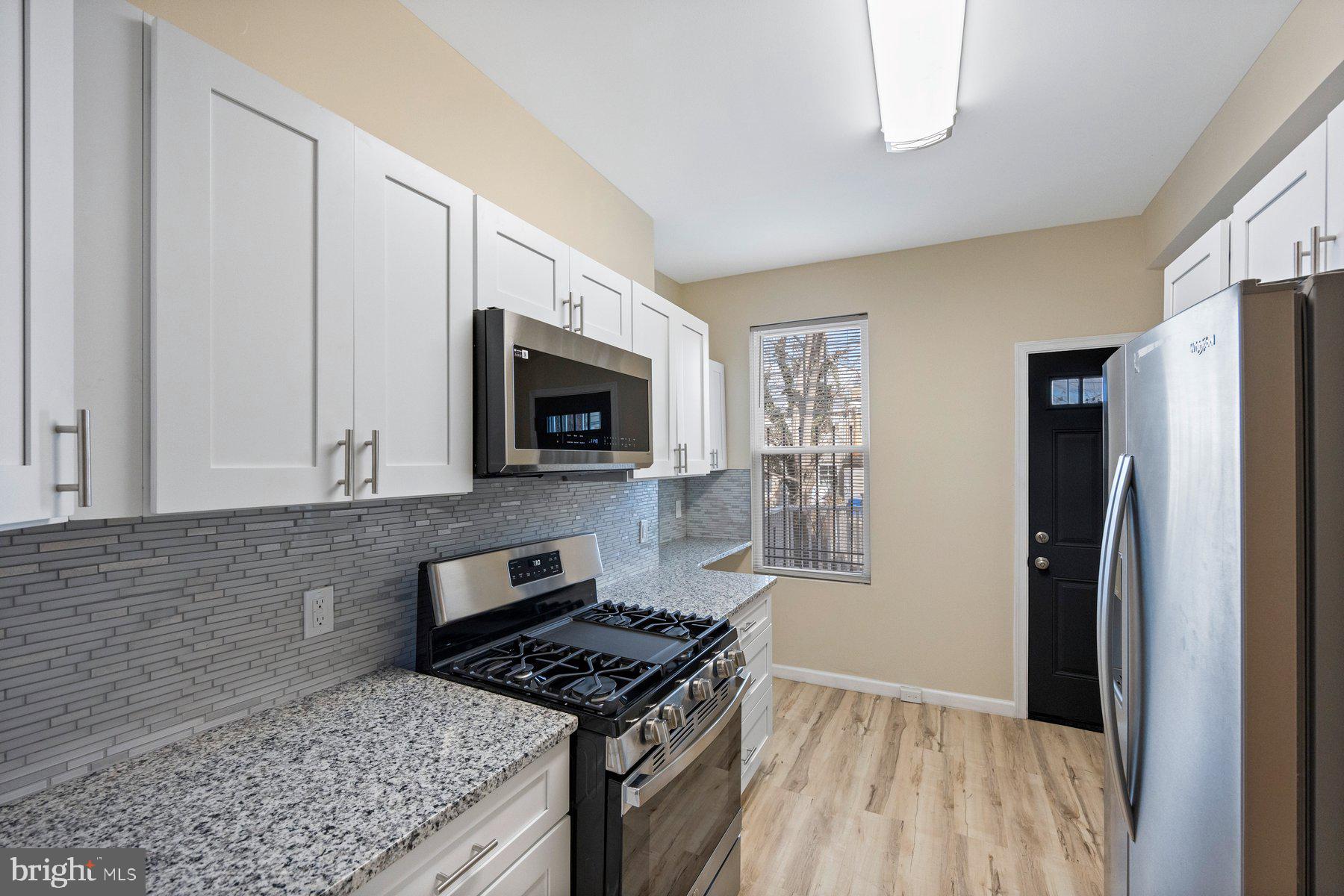 BOOTH-BOYD - Residential