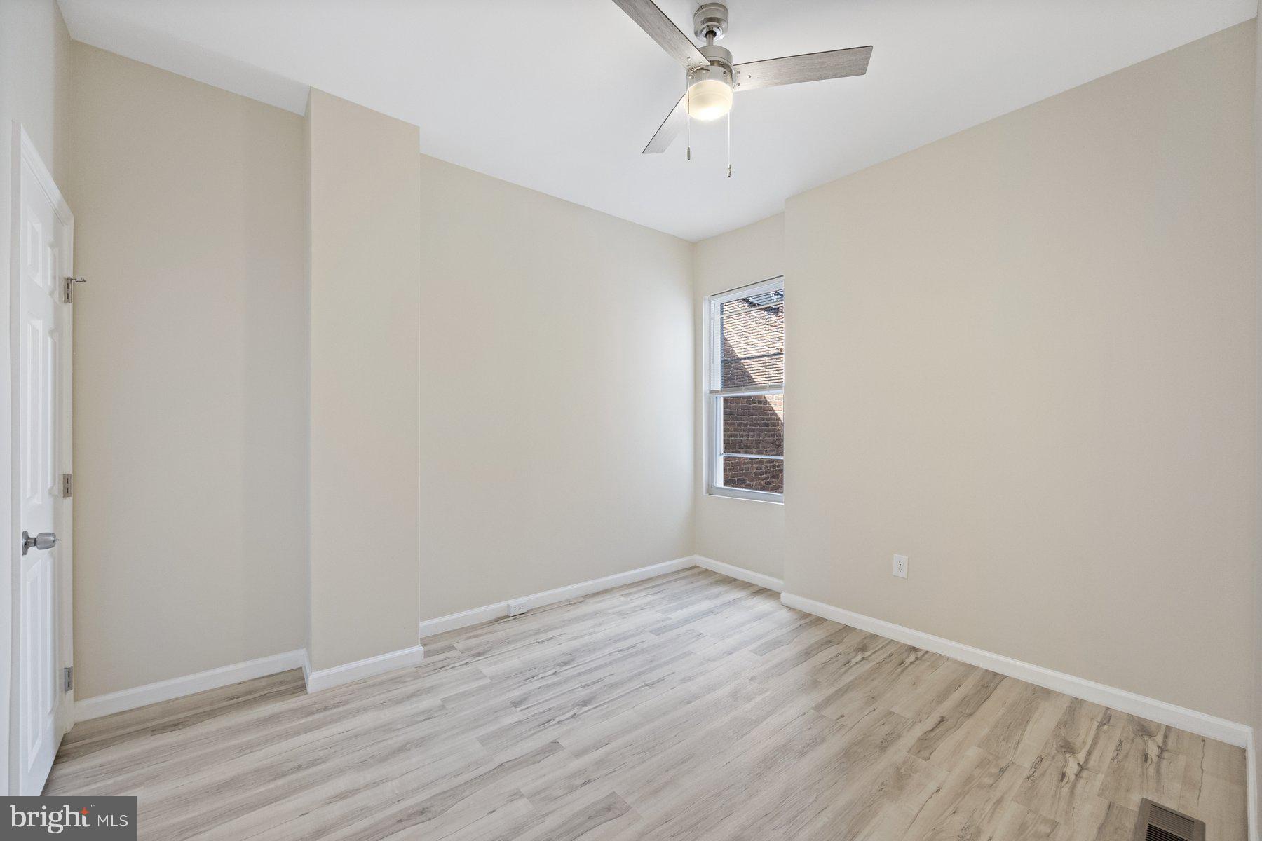 BOOTH-BOYD - Residential