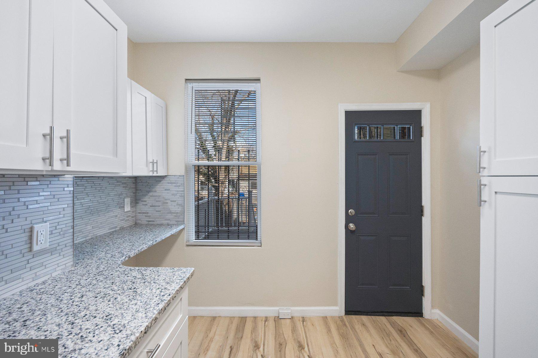 BOOTH-BOYD - Residential