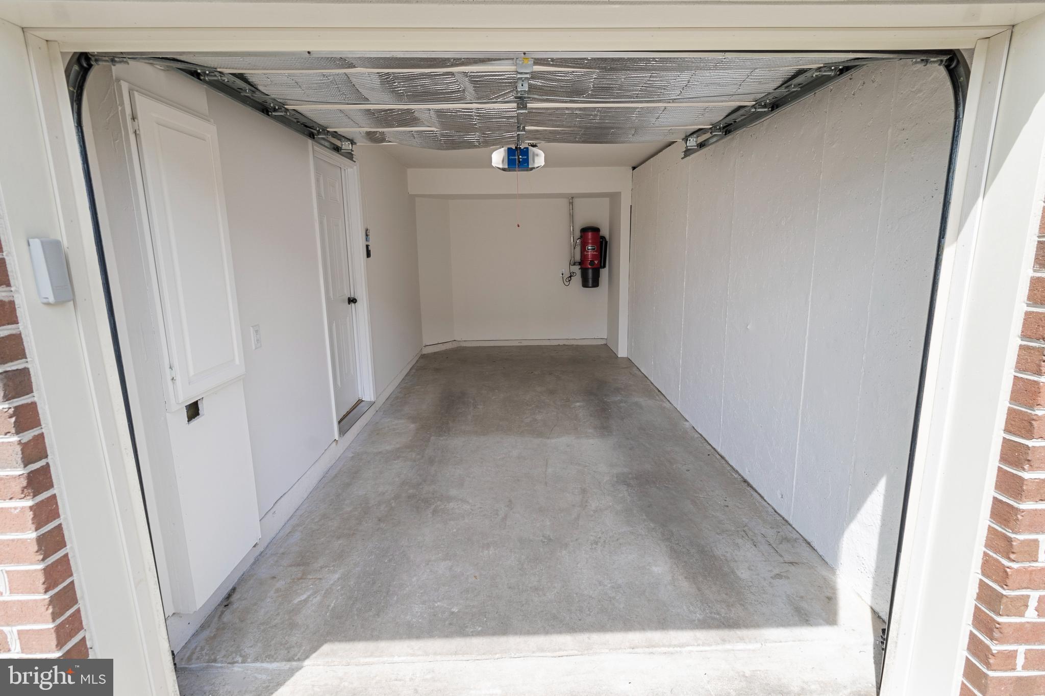 BROOKFIELD ON THE POTOMAC - Residential Lease