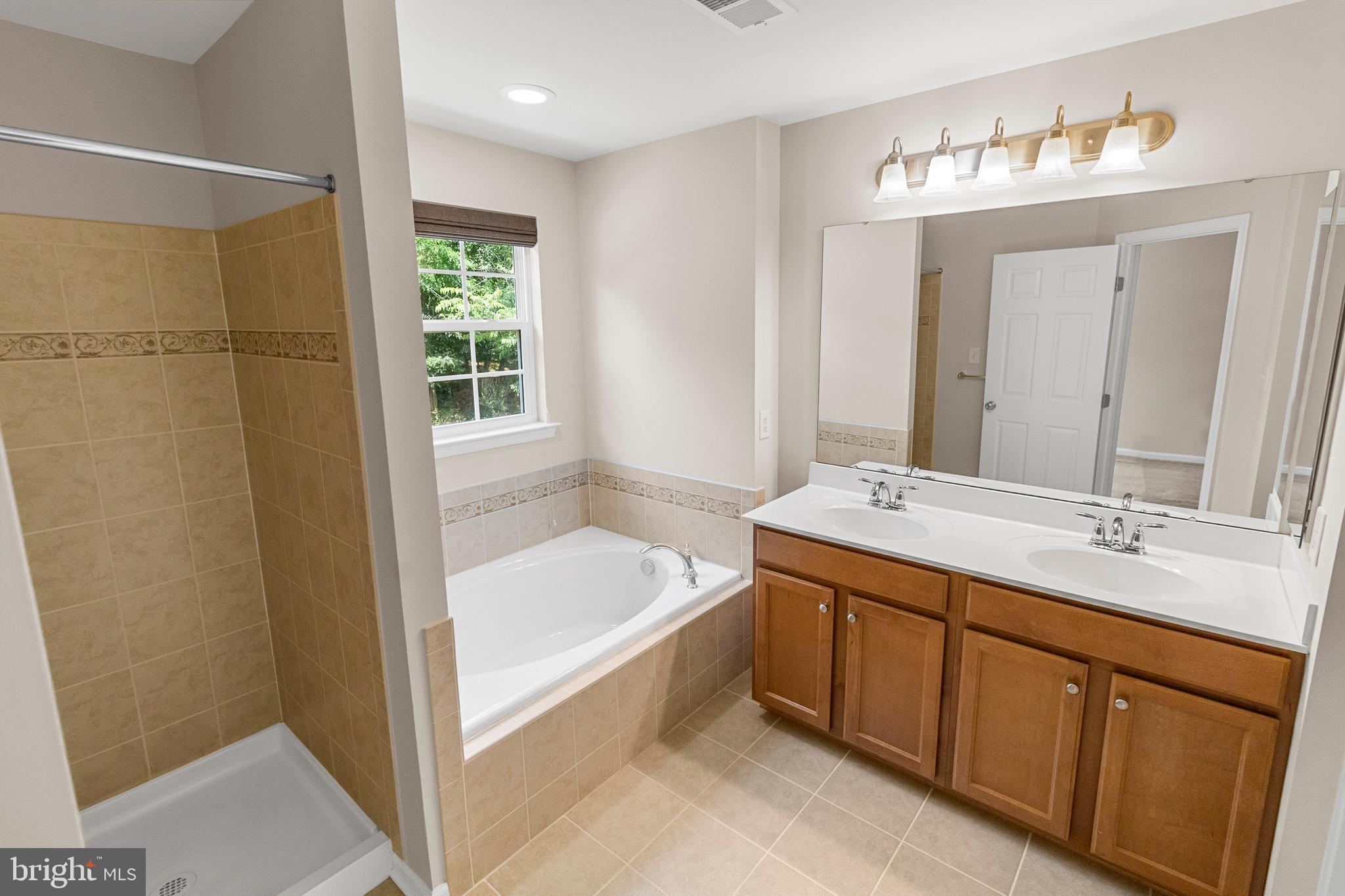 BROOKFIELD ON THE POTOMAC - Residential Lease