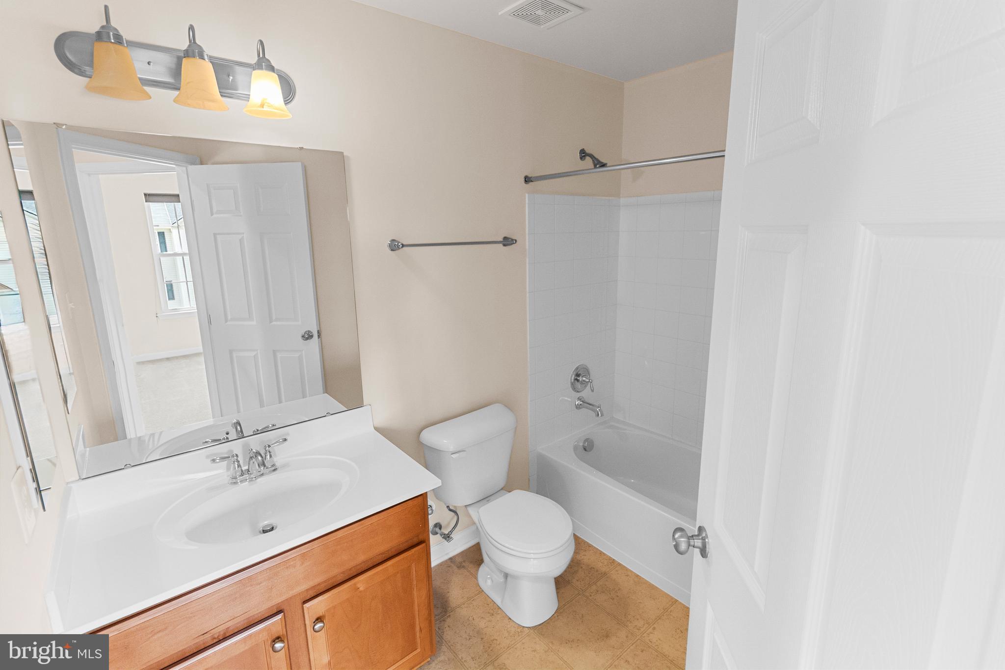 BROOKFIELD ON THE POTOMAC - Residential Lease