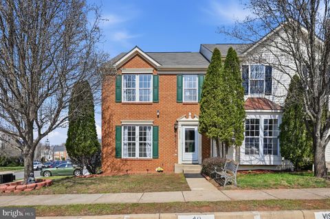 Photo of 15113 Gaffney Circle, GAINESVILLE, VA 20155 (MLS # VAPW2113804)