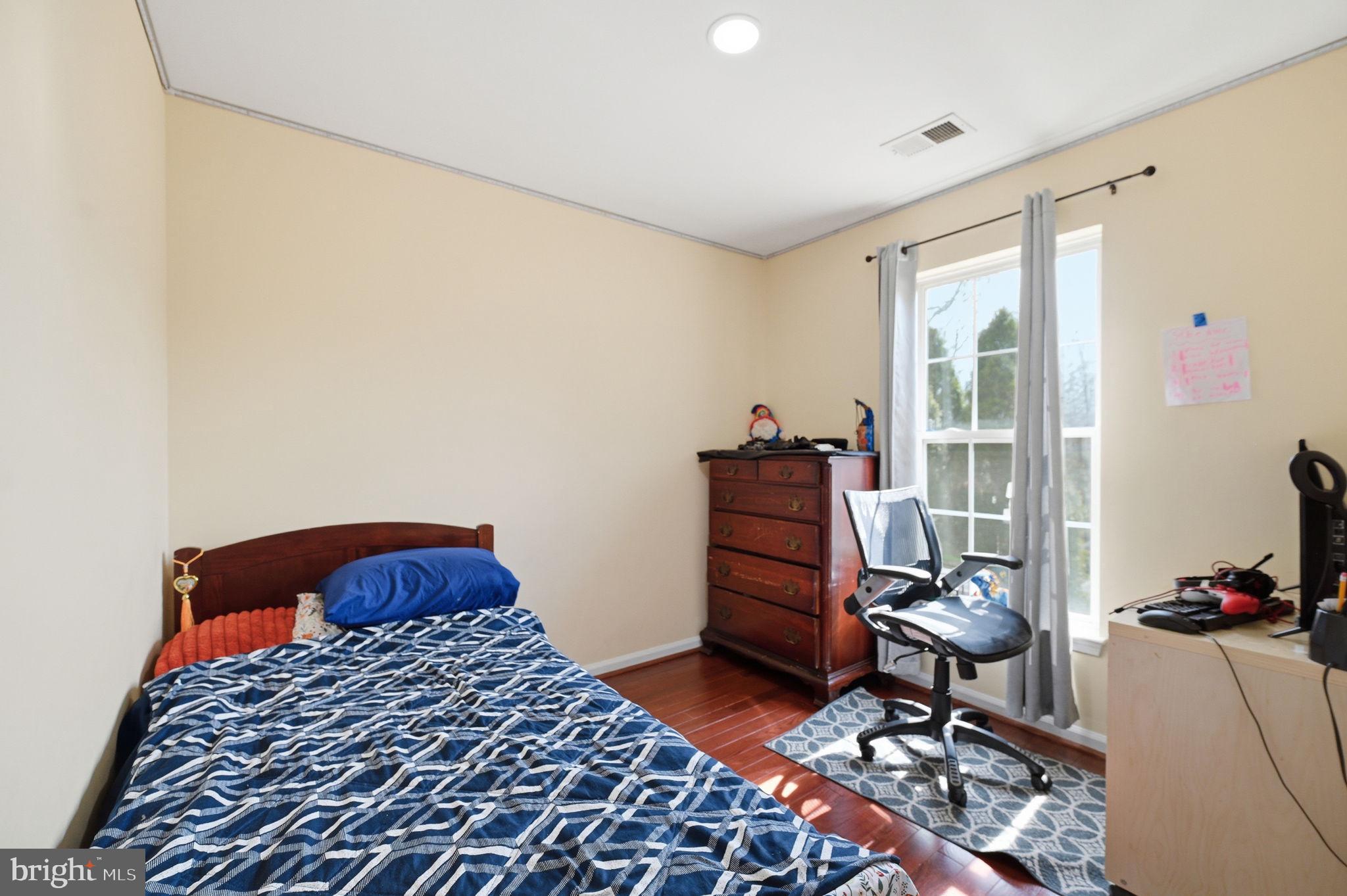 SOMERSET - Residential