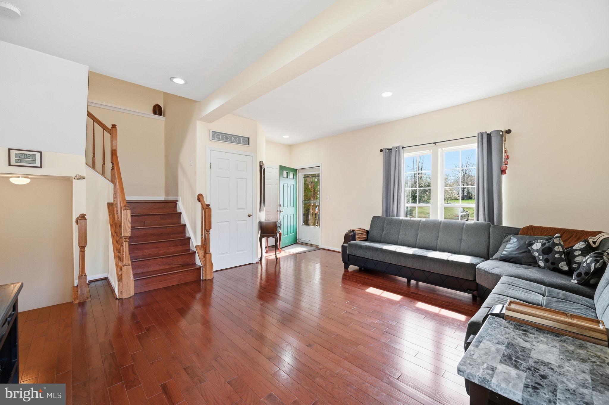 SOMERSET - Residential