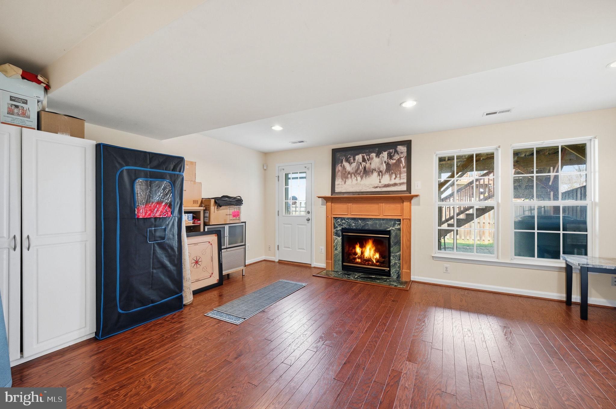 SOMERSET - Residential