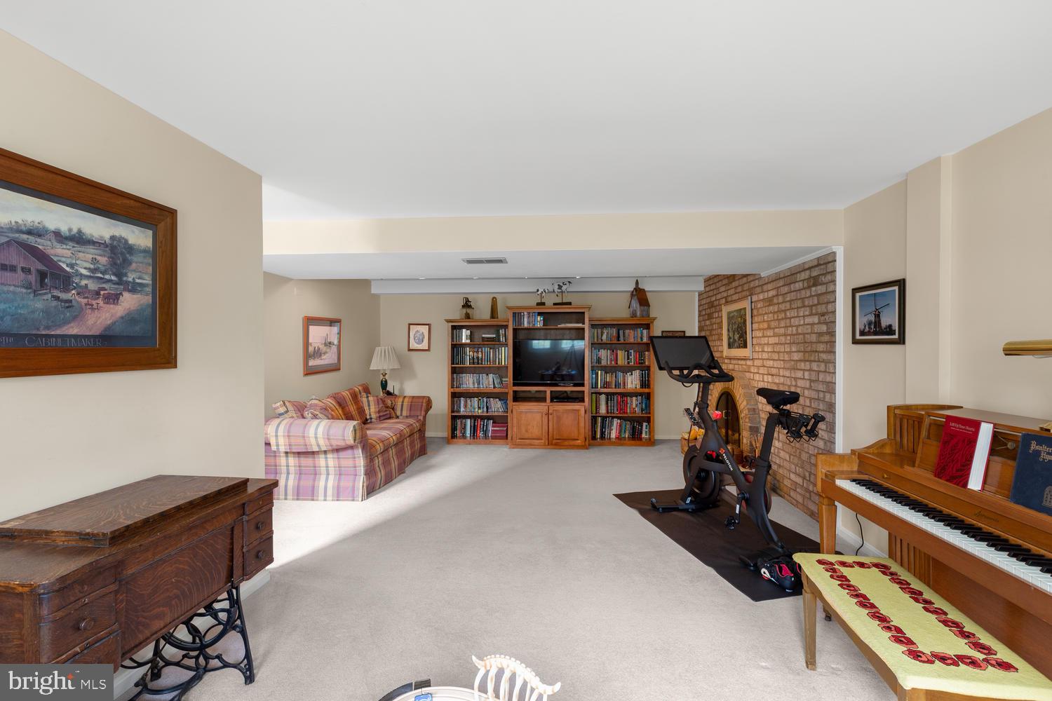 OLNEY ACRES - Residential