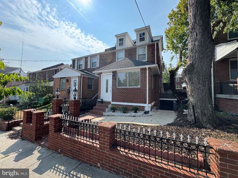 719 FARRAGUT PLACE NE WASHINGTON DC 20017