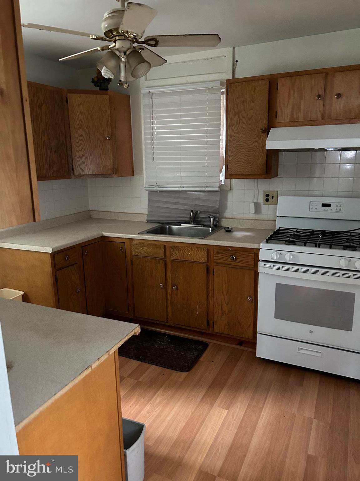PANWAY - Residential Lease