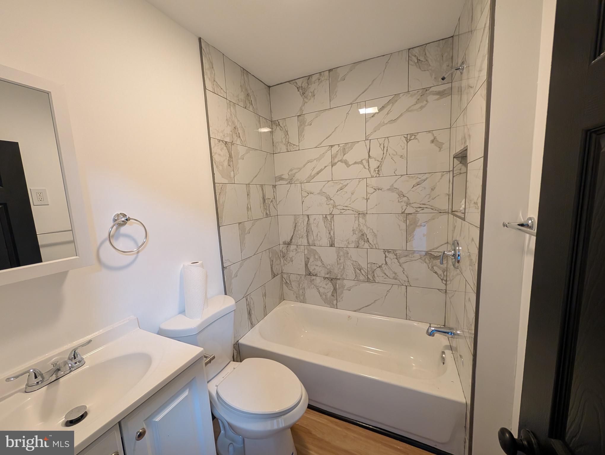 MORELL PARK - Residential Lease