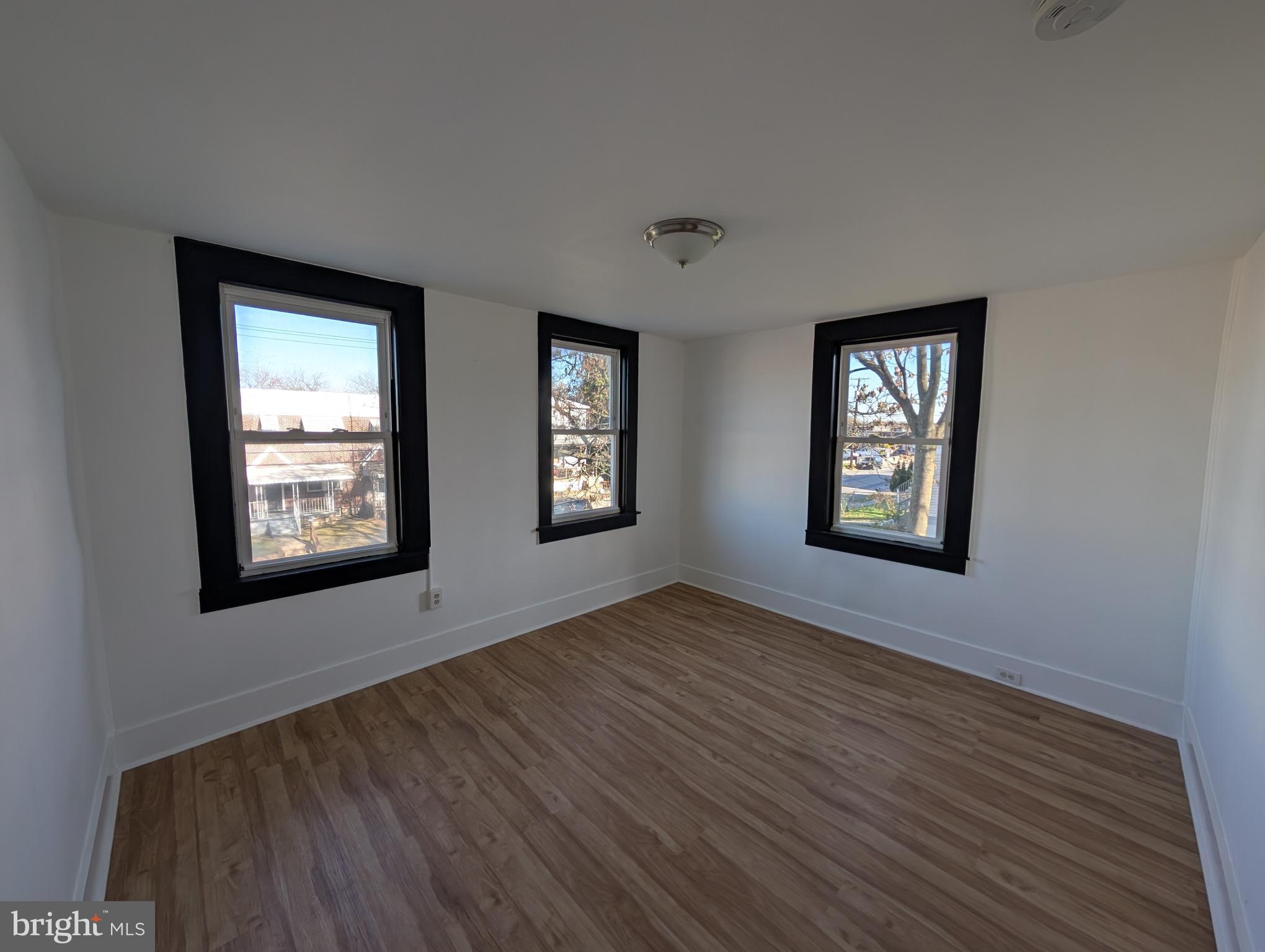 MORELL PARK - Residential Lease