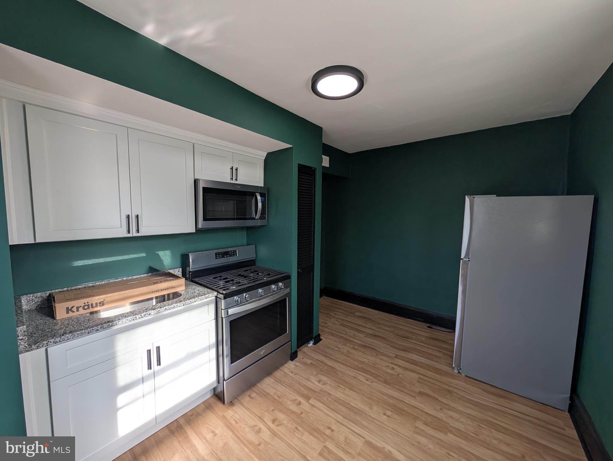 MORELL PARK - Residential Lease