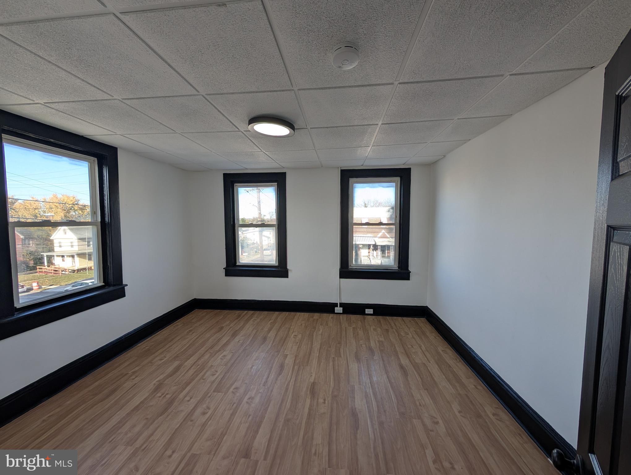MORELL PARK - Residential Lease