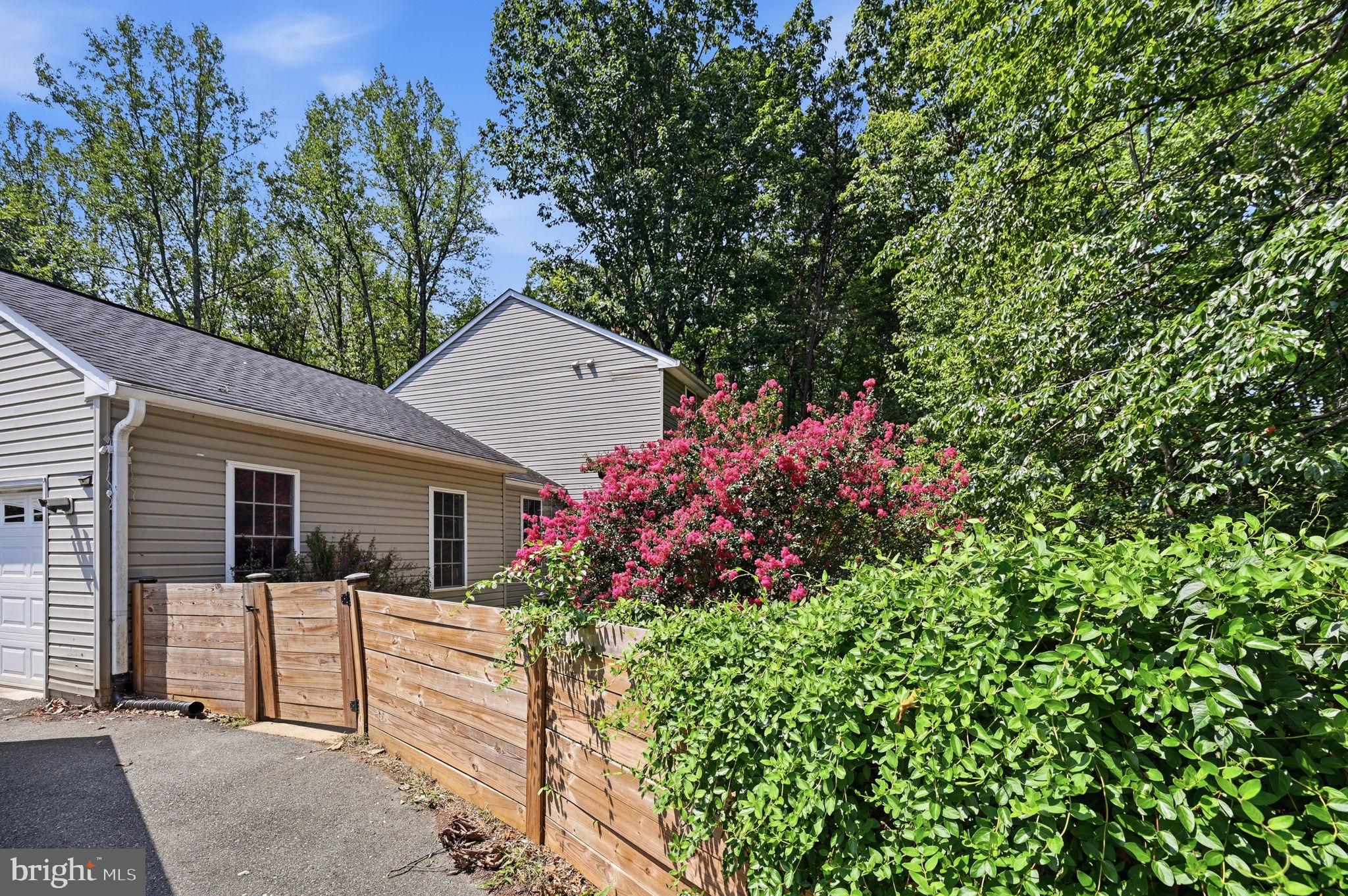 20 RASPBERRY LANE