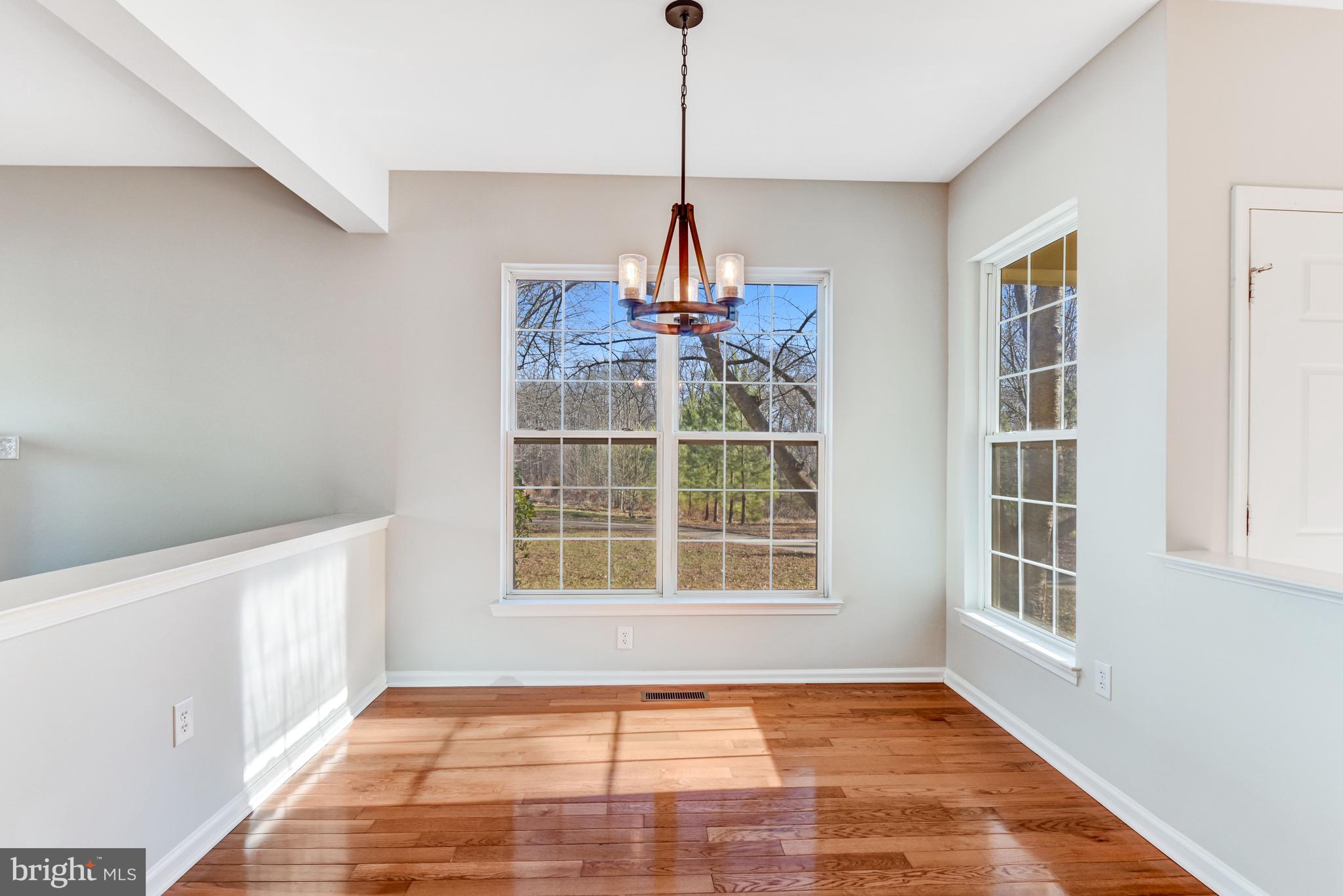 VIRGINIA OAKS - Residential