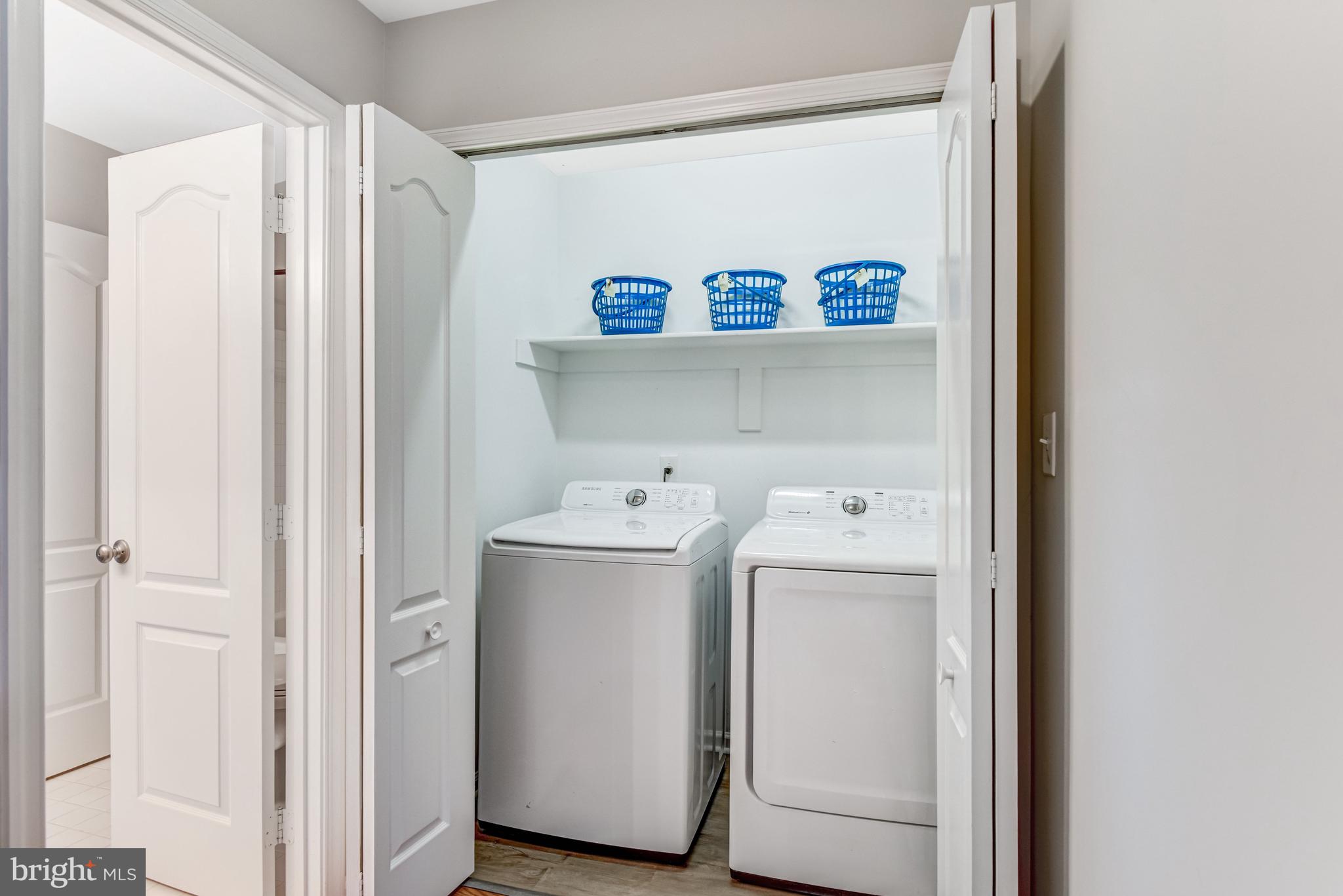 VIRGINIA OAKS - Residential