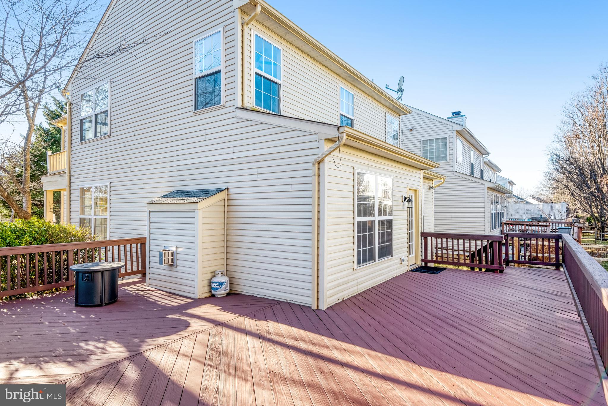 VIRGINIA OAKS - Residential