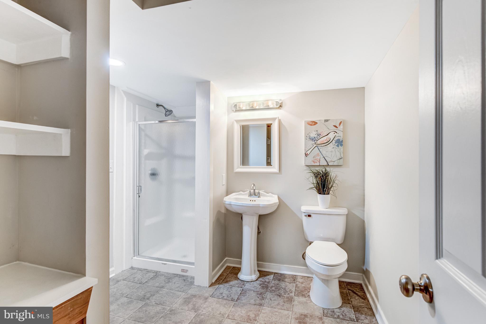 VIRGINIA OAKS - Residential