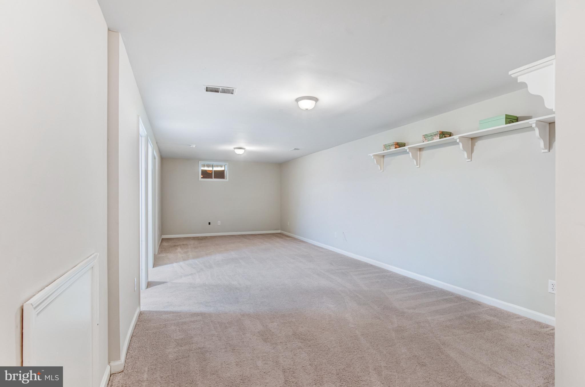 VIRGINIA OAKS - Residential