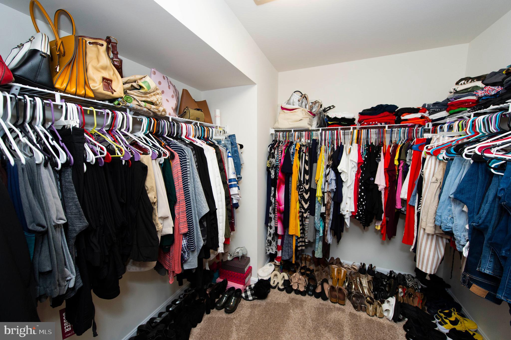 WELLSPRING HILLS - Residential