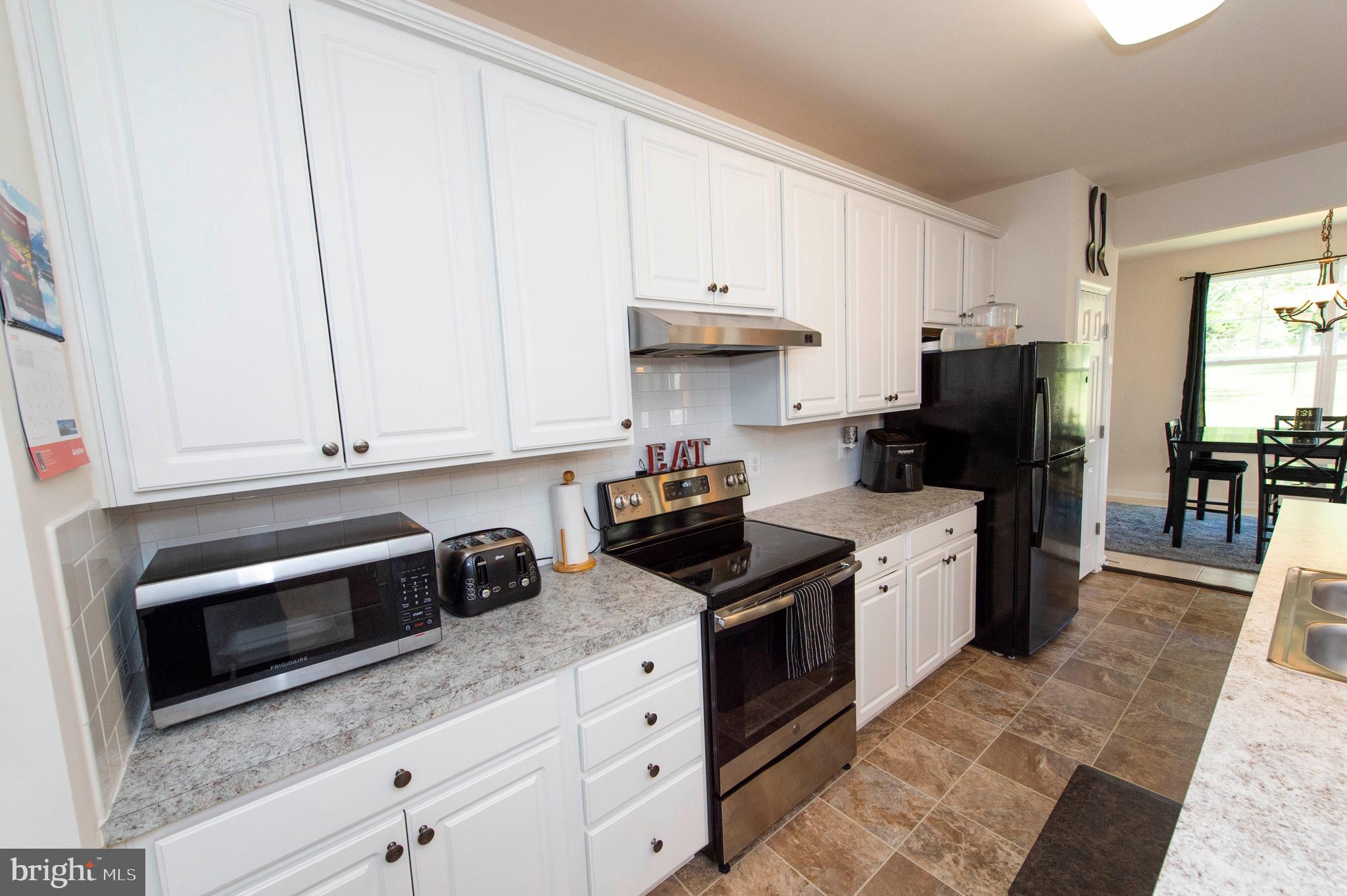 WELLSPRING HILLS - Residential