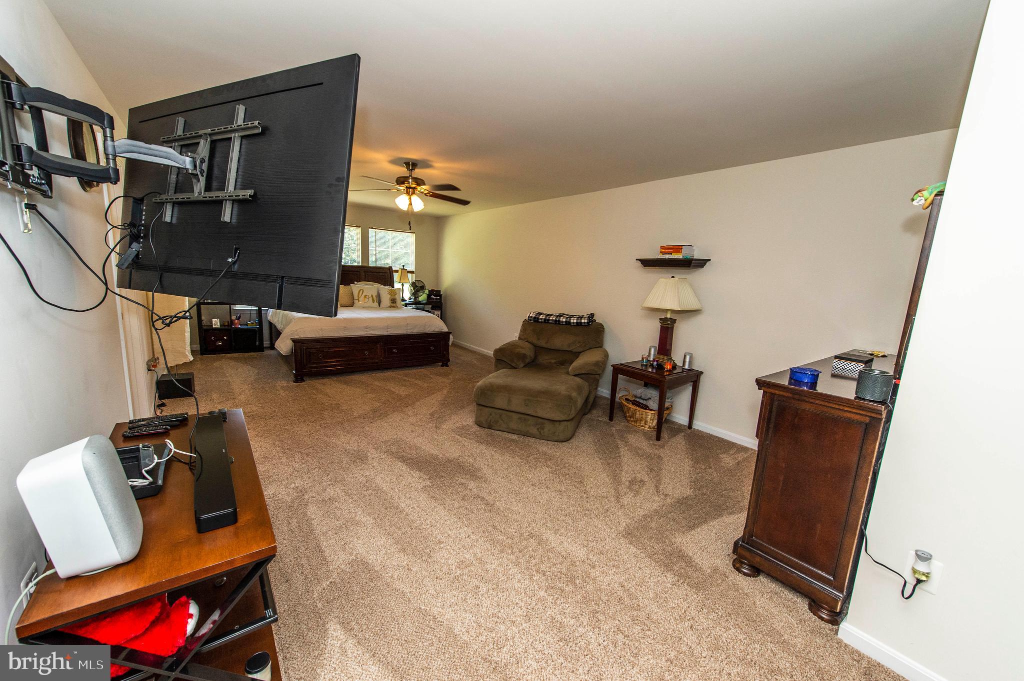 WELLSPRING HILLS - Residential