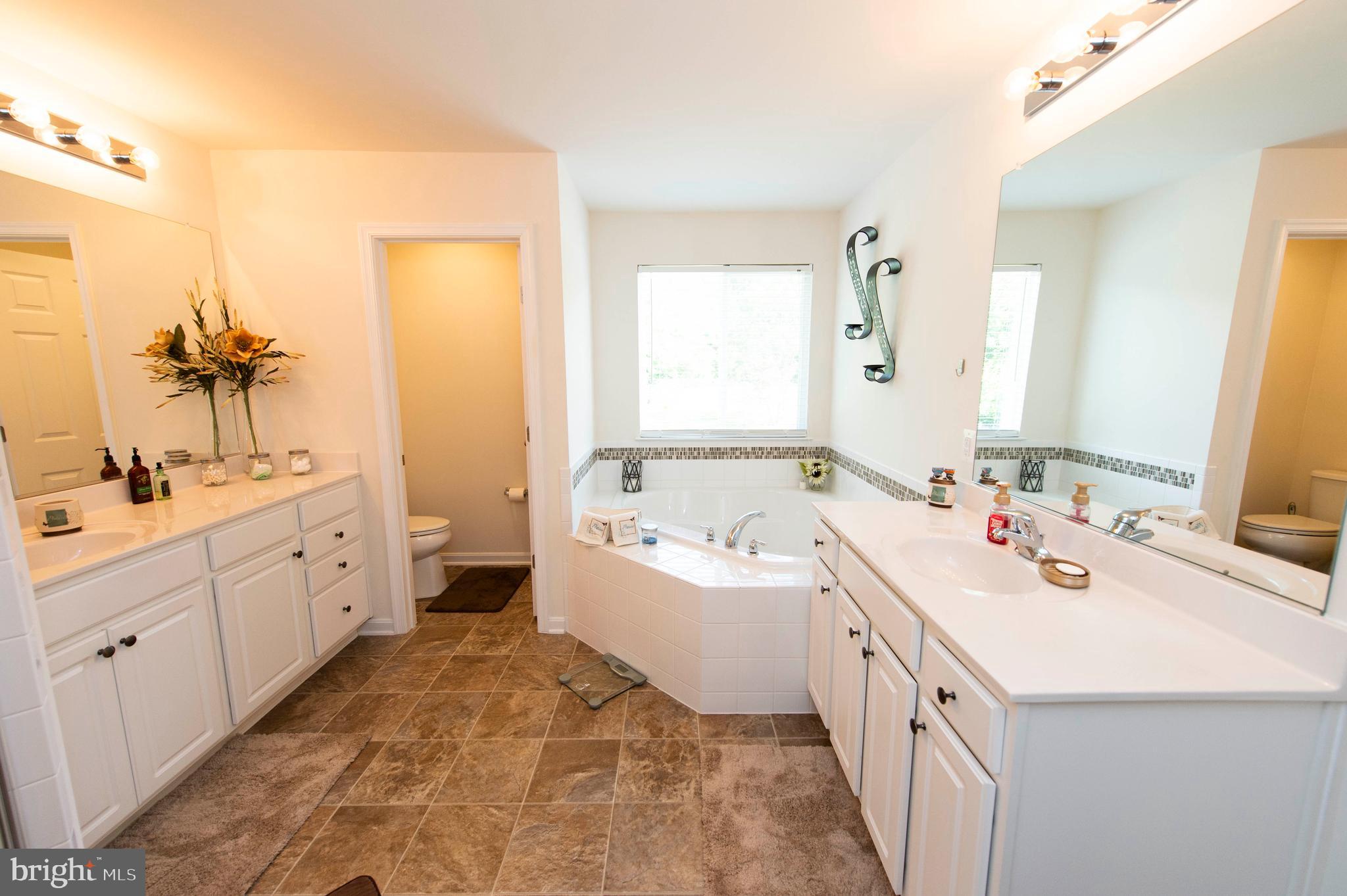 WELLSPRING HILLS - Residential