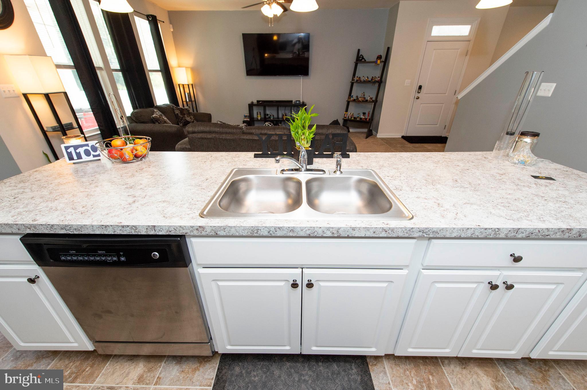 WELLSPRING HILLS - Residential