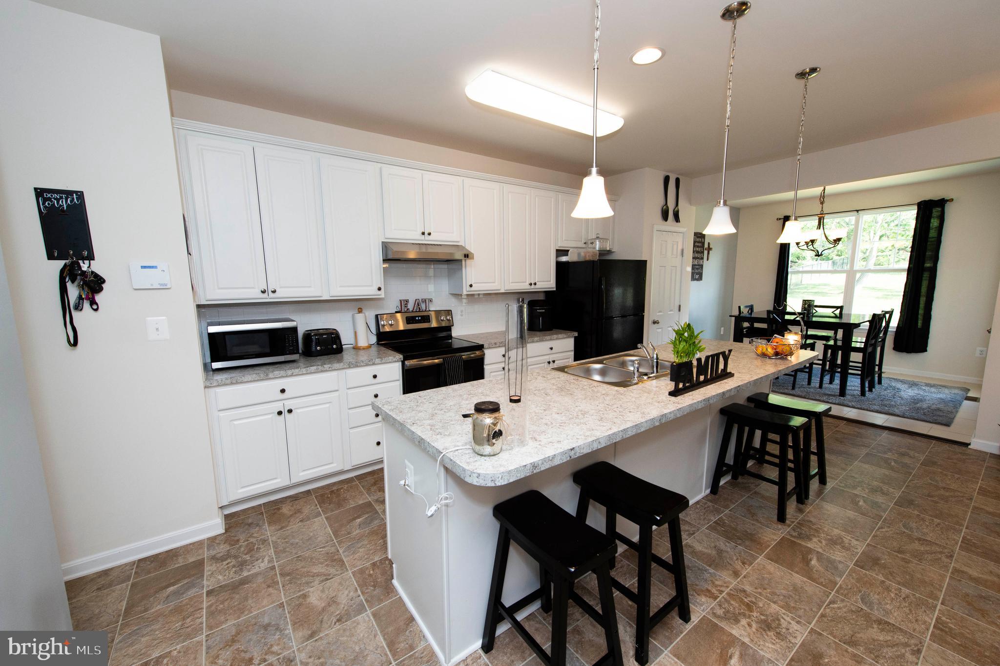 WELLSPRING HILLS - Residential