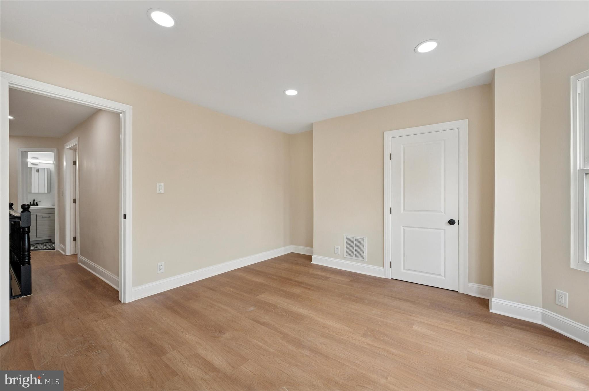 COBBS CREEK - Residential