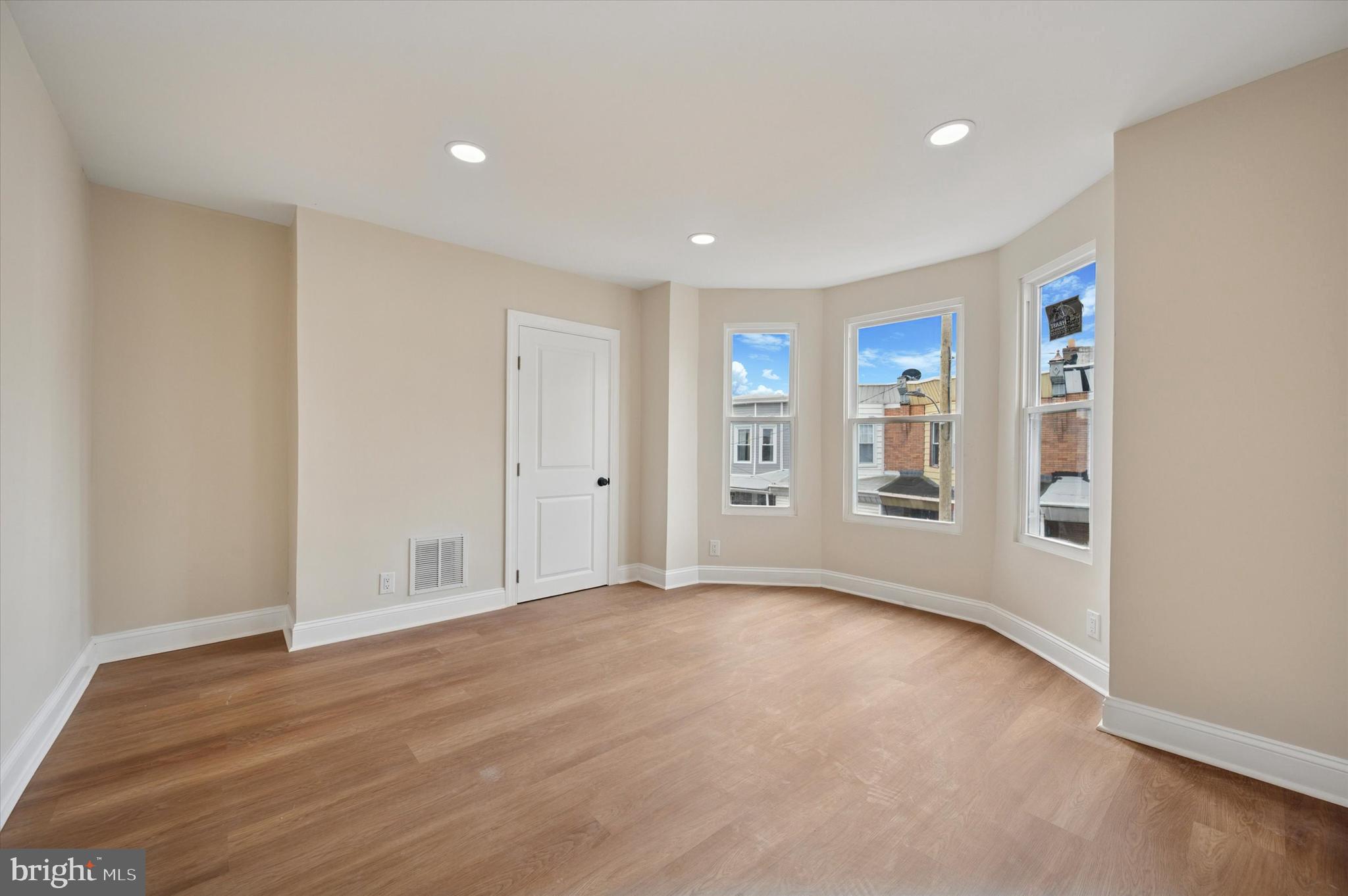 COBBS CREEK - Residential