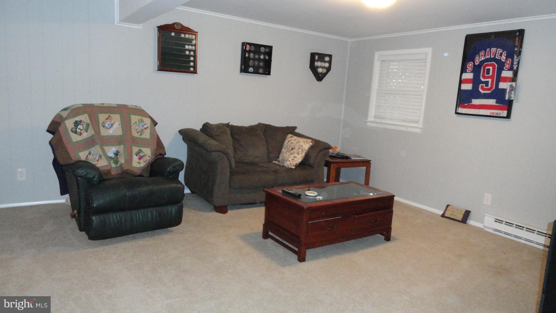 HILLWOOD ESTATES - Residential