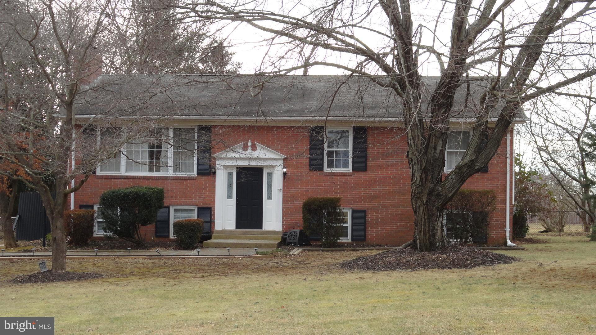 HILLWOOD ESTATES - Residential