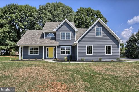 010 ROLLING MEADOW RD LEBANON PA 17046