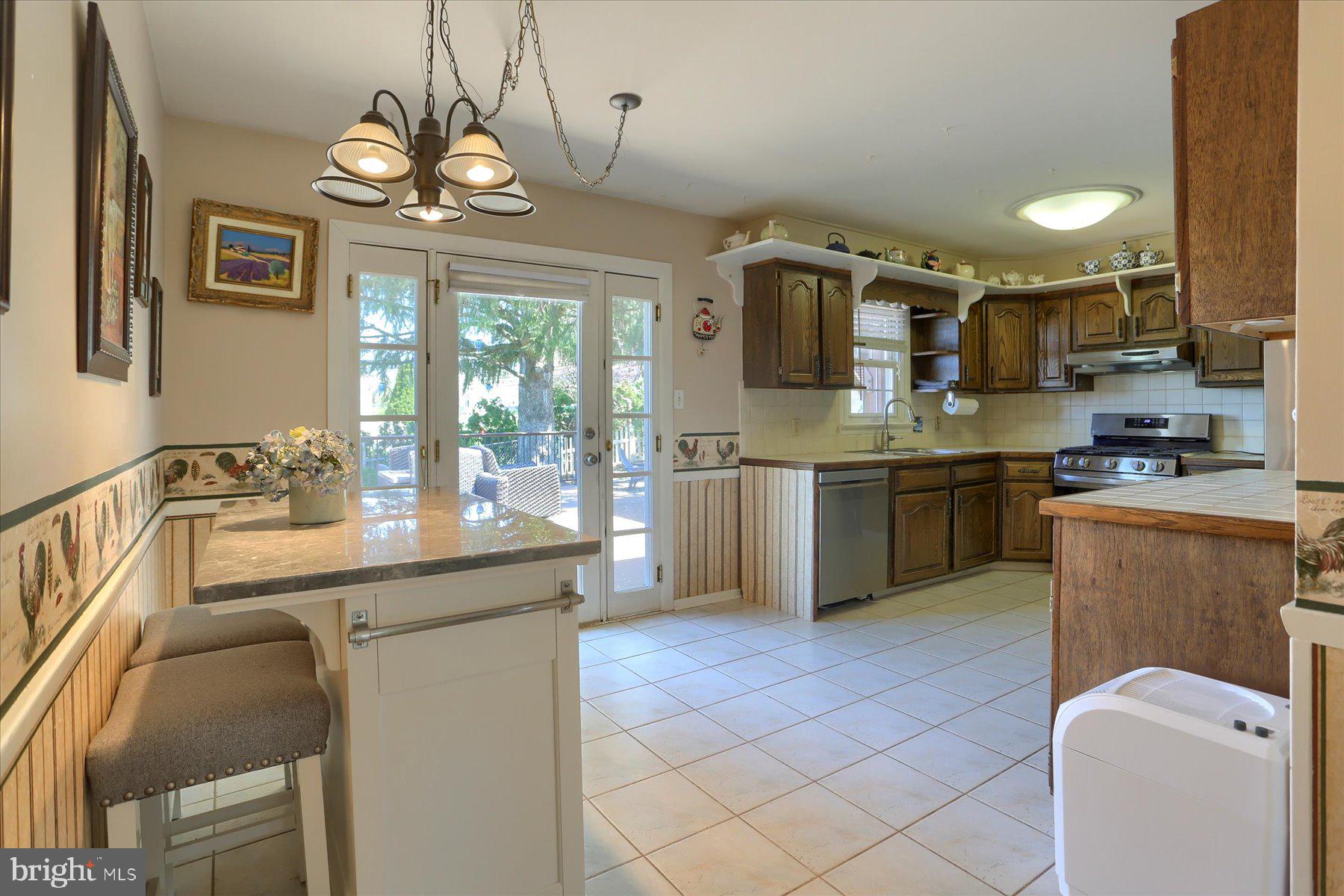 SKYLINE VIEW - Residential