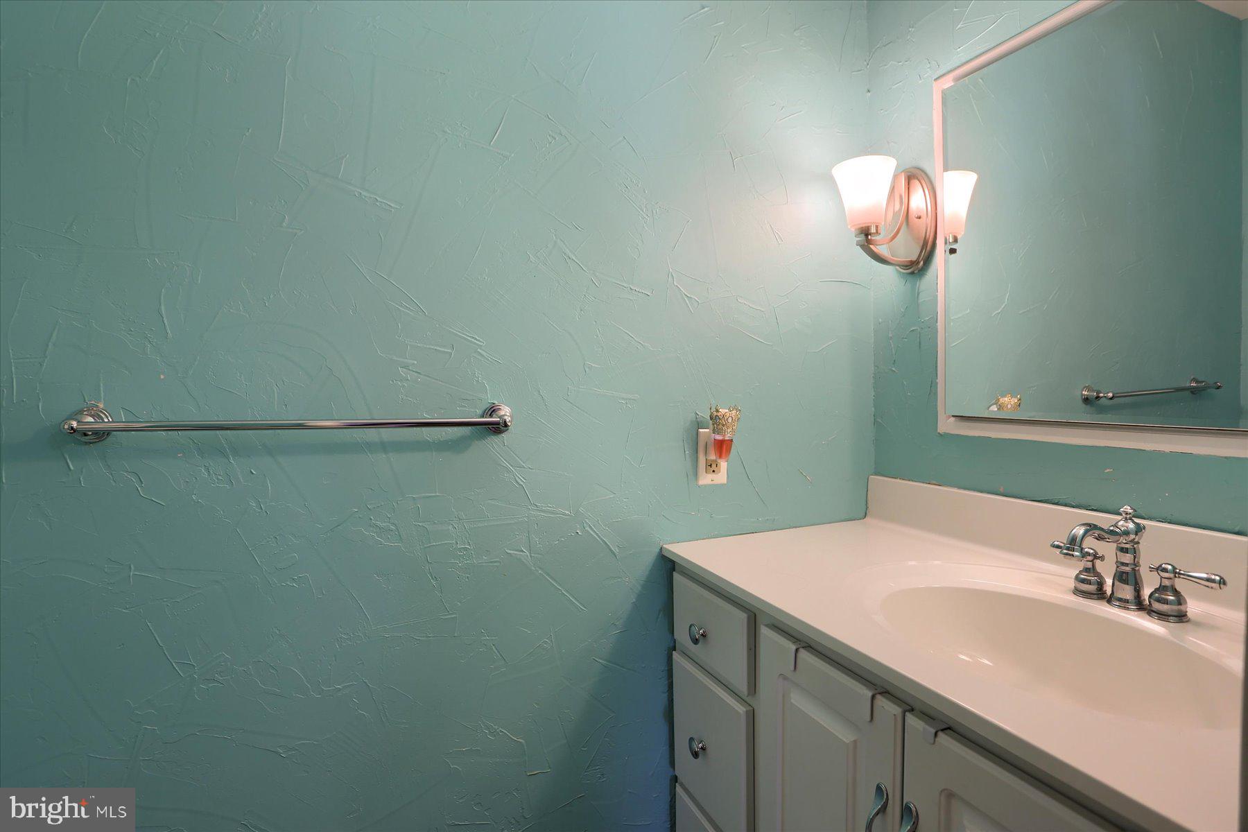 SKYLINE VIEW - Residential