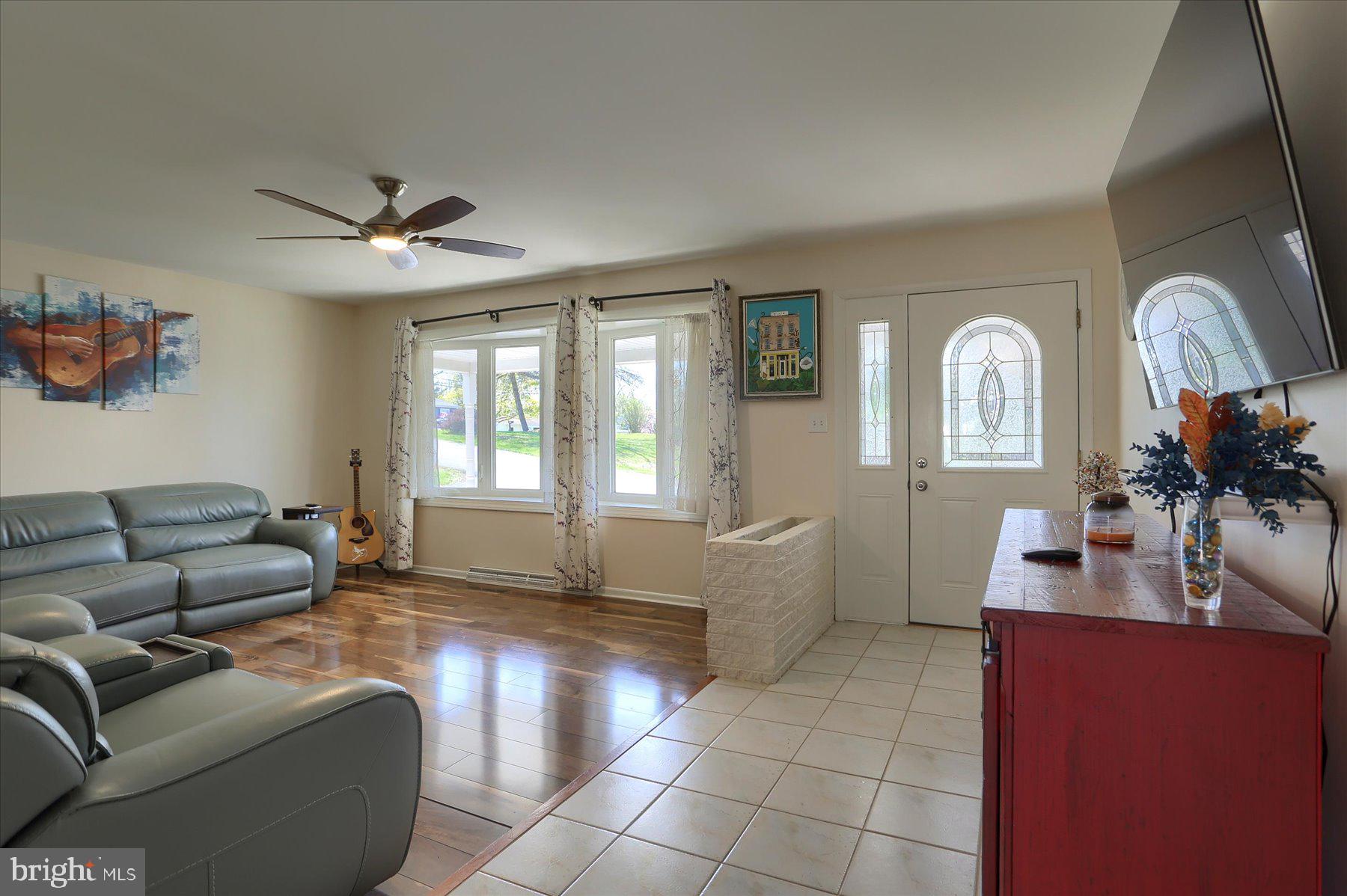 SKYLINE VIEW - Residential