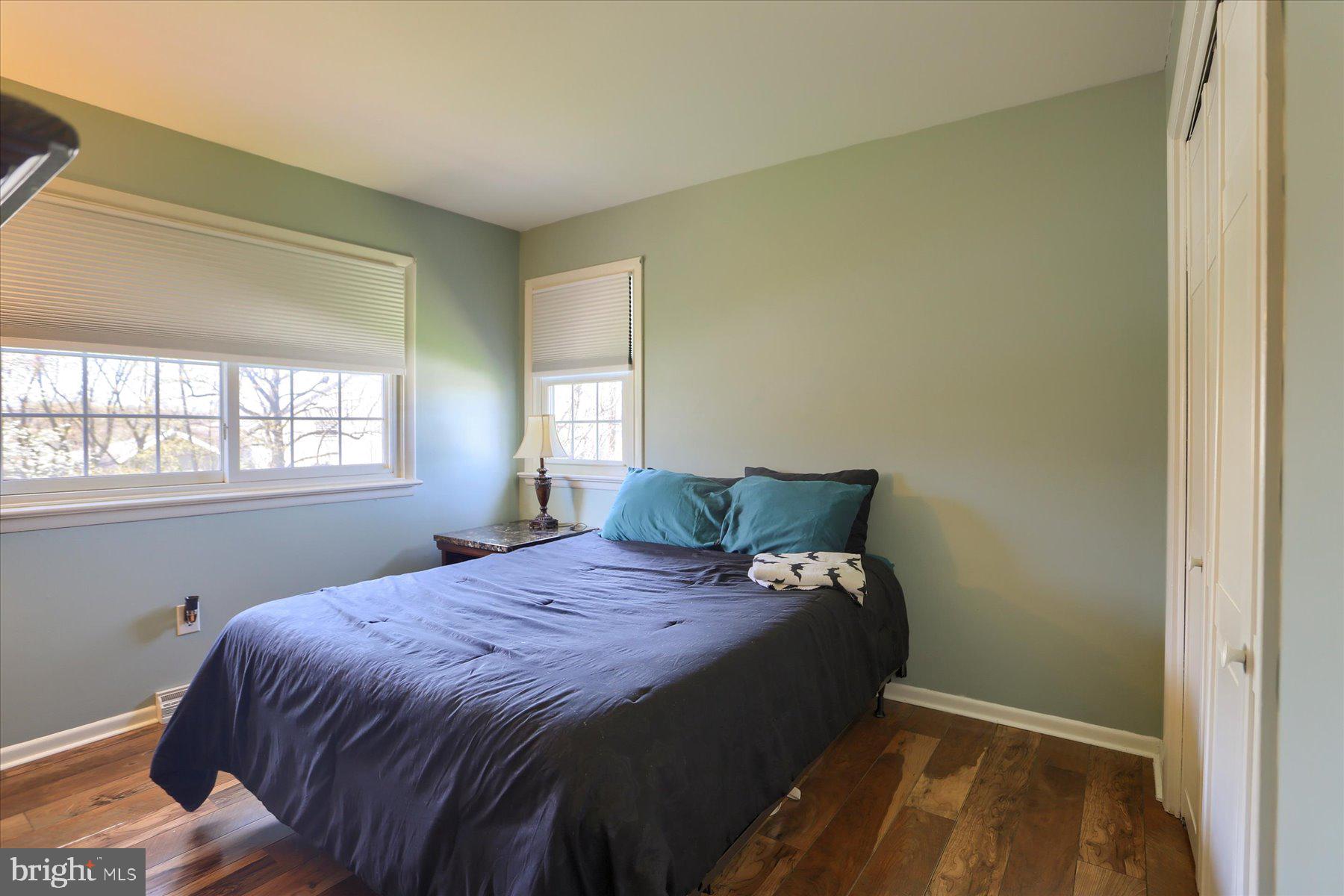 SKYLINE VIEW - Residential