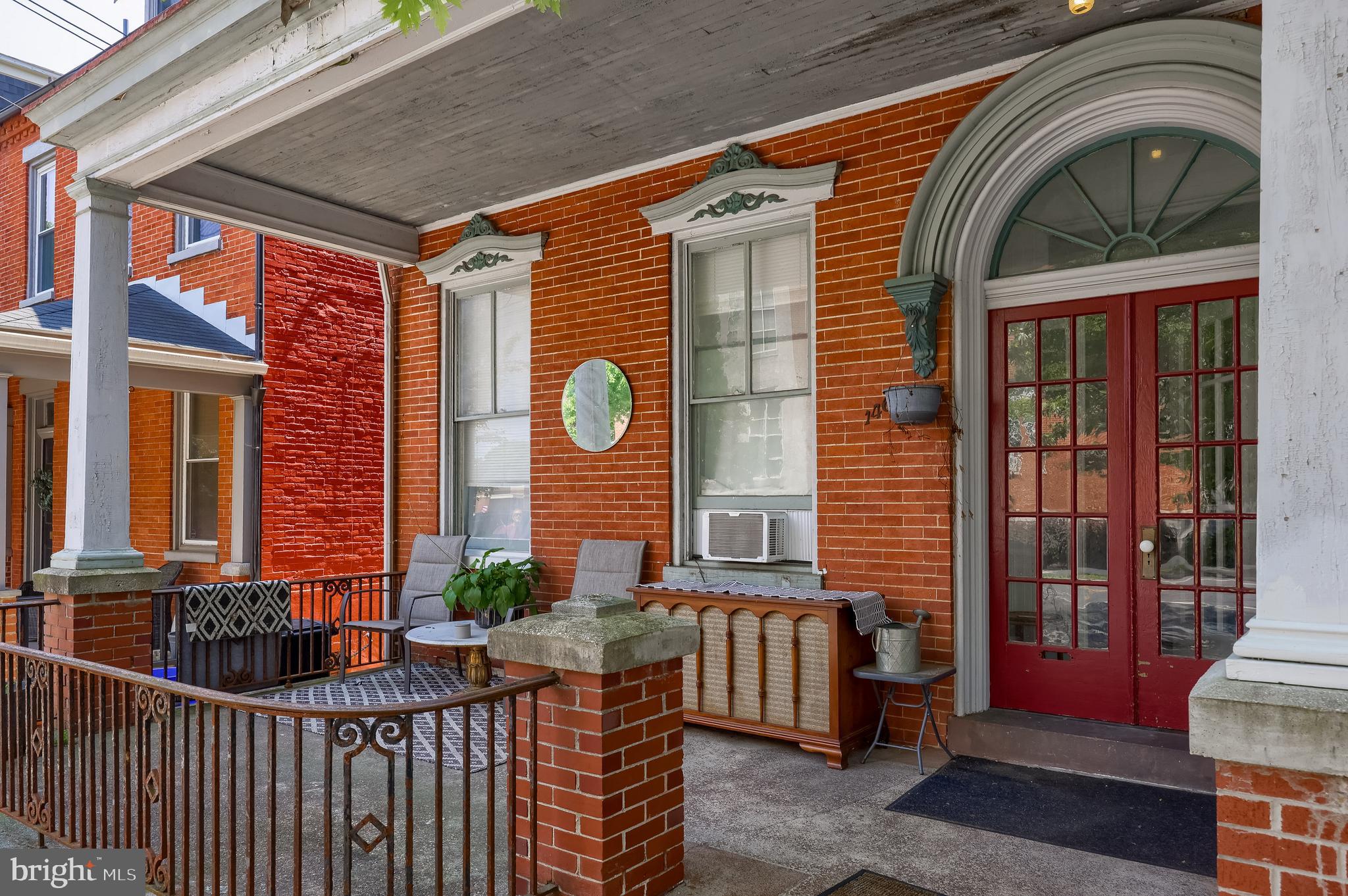 146 E LEMON STREET