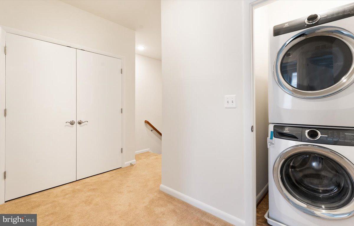 ONE LOUDOUN - Residential Lease