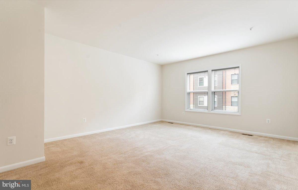 ONE LOUDOUN - Residential Lease