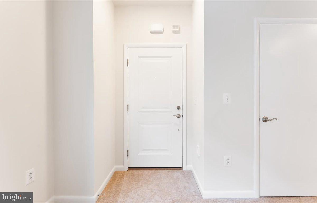 ONE LOUDOUN - Residential Lease