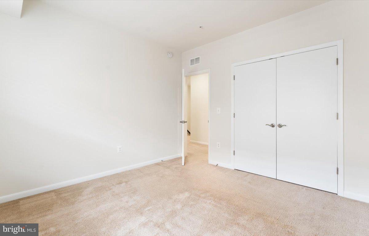 ONE LOUDOUN - Residential Lease