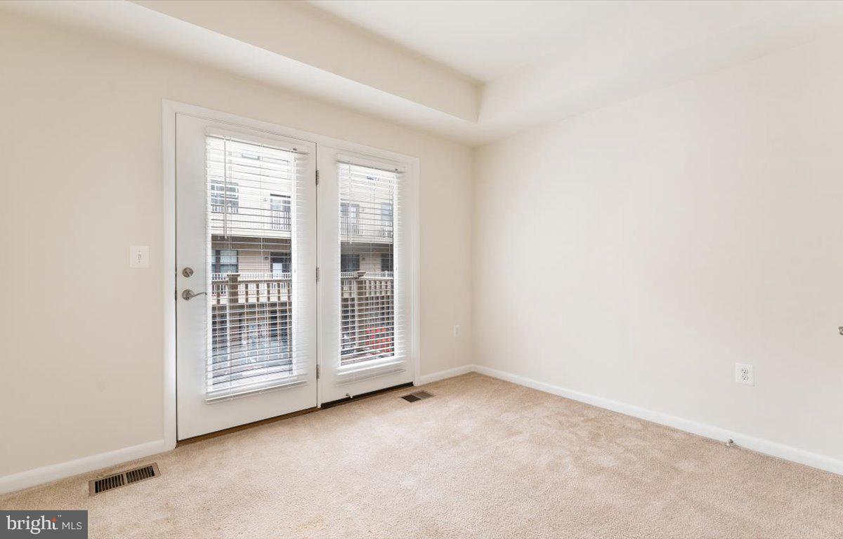 ONE LOUDOUN - Residential Lease