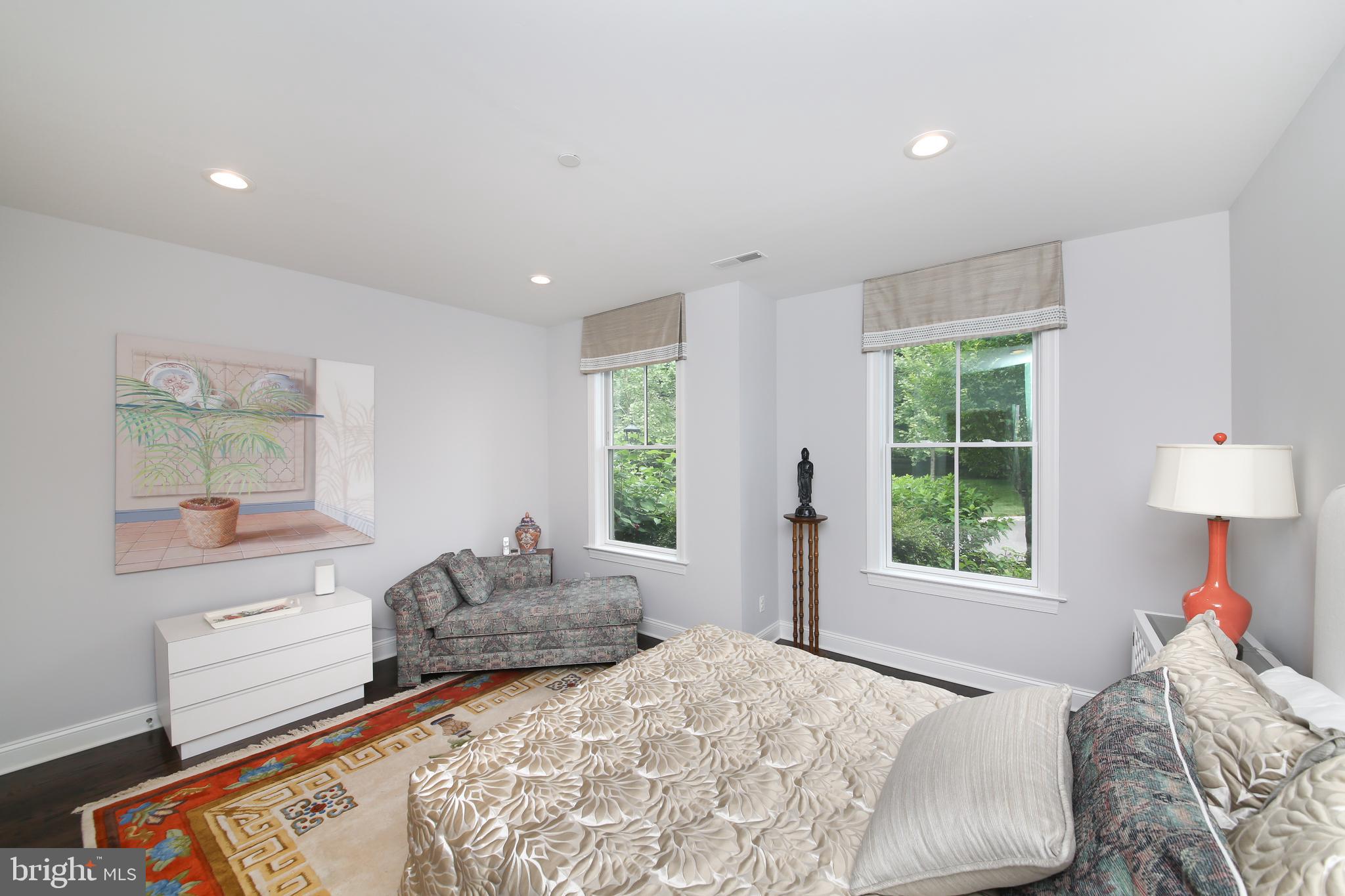 TOWNS EDGE - Residential