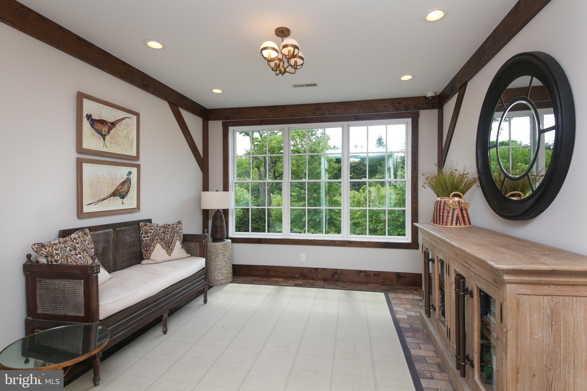 TOWNS EDGE - Residential