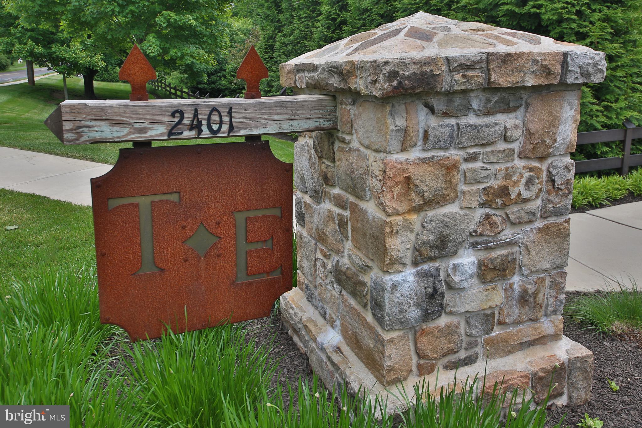 TOWNS EDGE - Residential