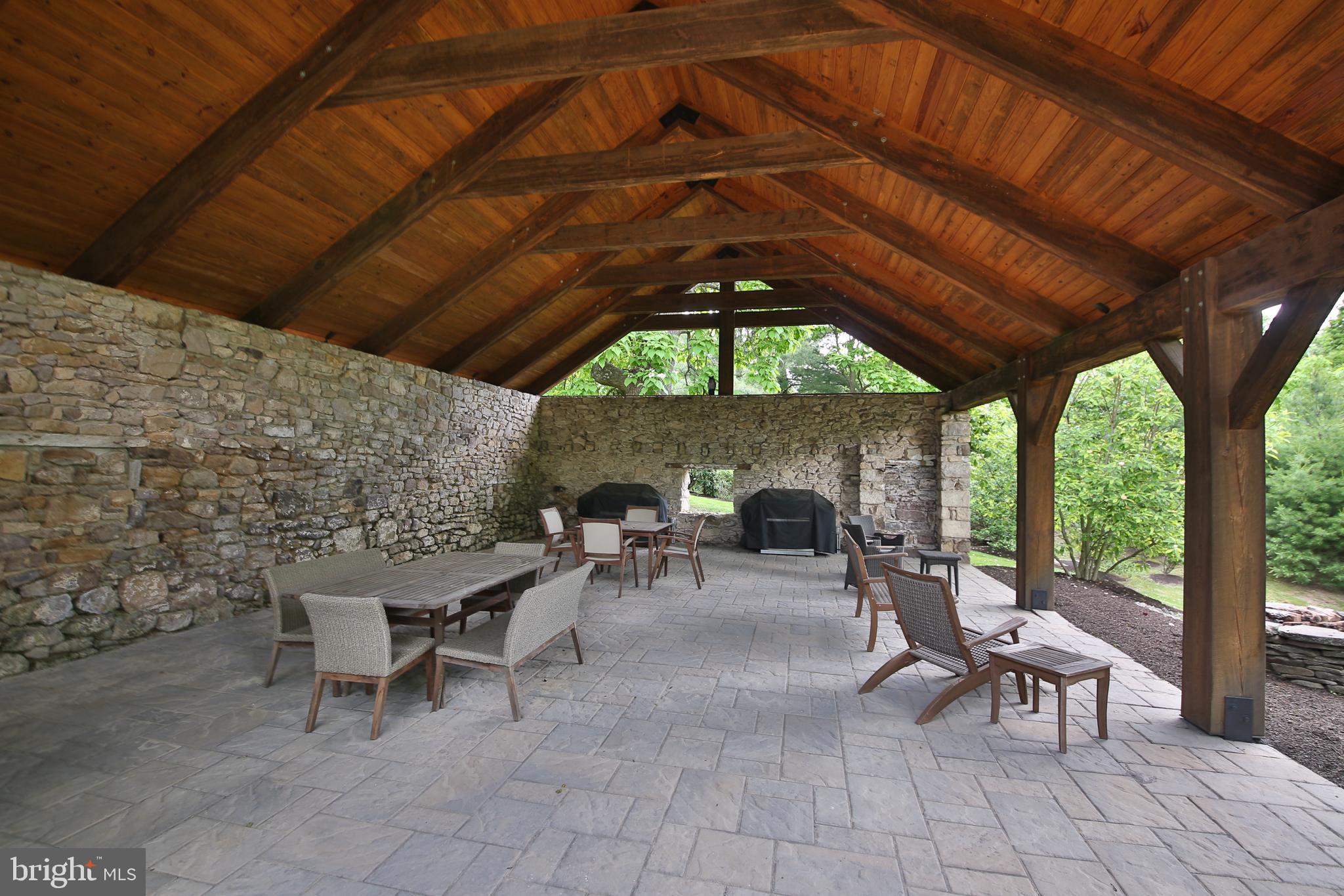 TOWNS EDGE - Residential